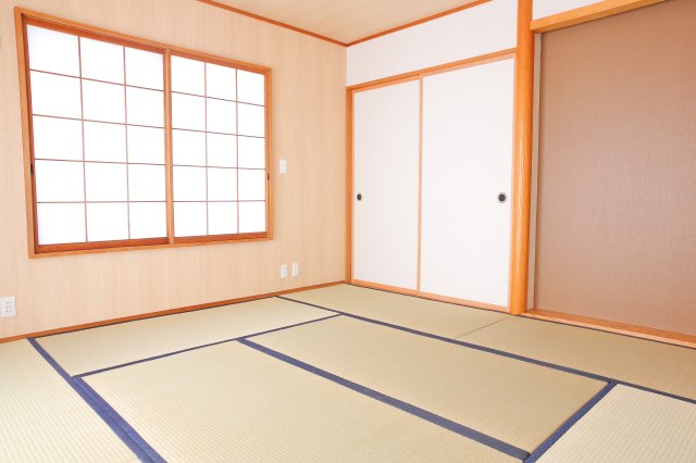 1階和室は約8帖！床の間付き！