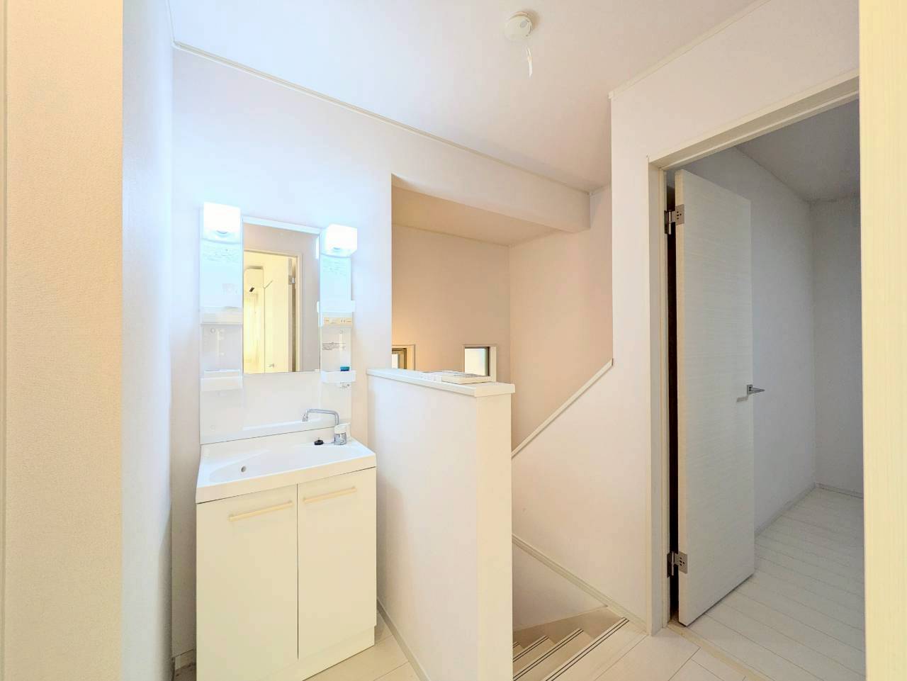 ２階にも洗面台付き！
