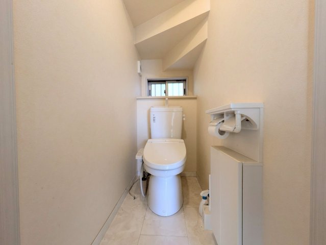 トイレは1階と2階の2ヶ所についております！