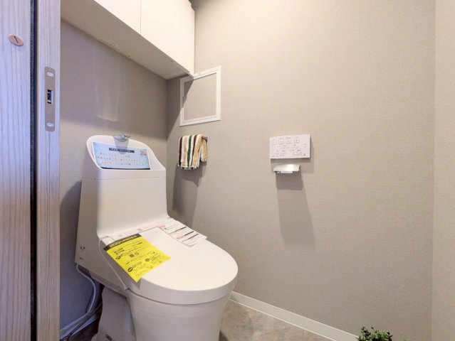 トイレは温水洗浄便座です！