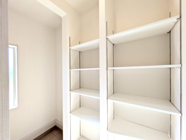 玄関にはシューズクローク付き！