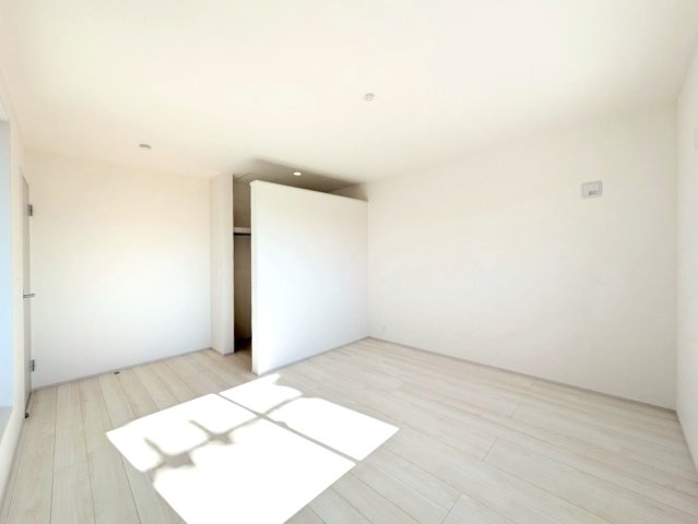 約8.5帖の洋室！