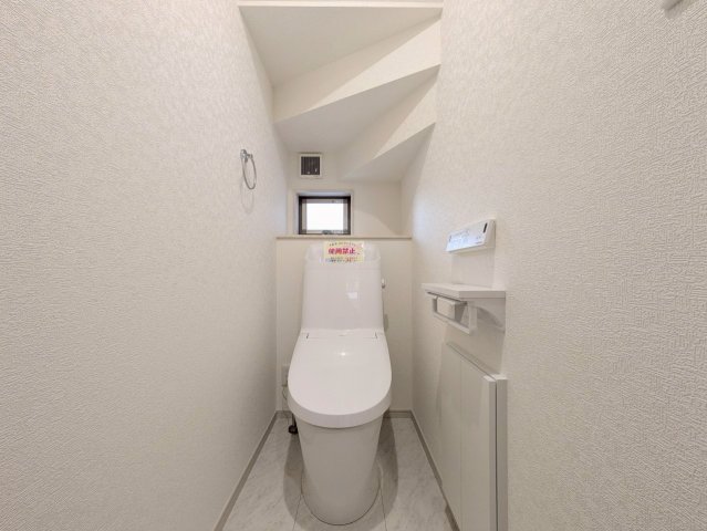 トイレは1階と2階の2ヶ所についております！