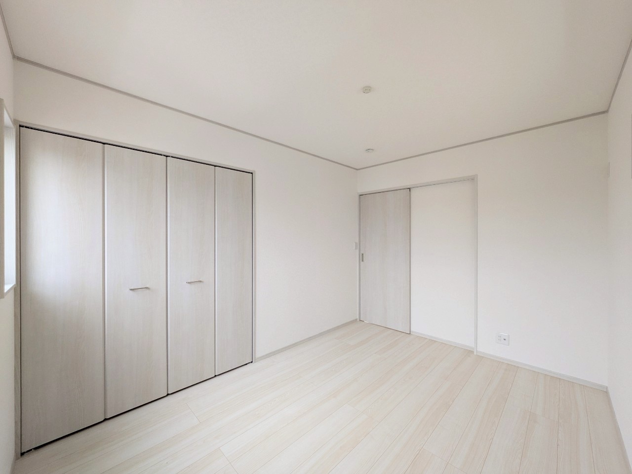 約６帖の洋室！