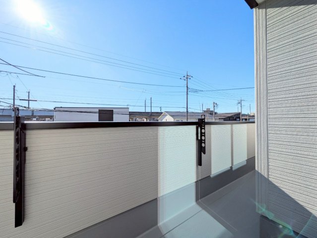 バルコニーは日当たり良好♪