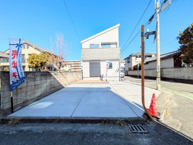 お車約３台駐車可能！