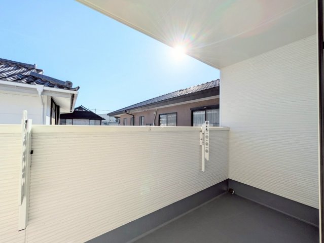 インナーバルコニー付きで急な雨でもお洗濯物安心♪