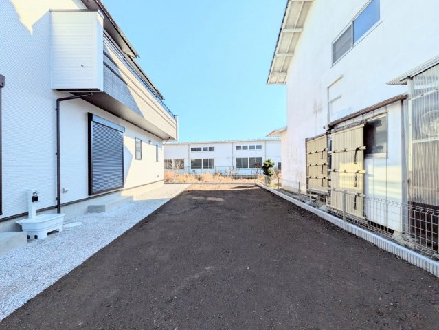 お庭はガーデニングや家庭菜園にも◎