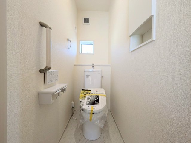 トイレは1階と2階の2ヶ所についております!