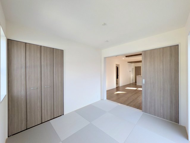 約5.25帖の和室!