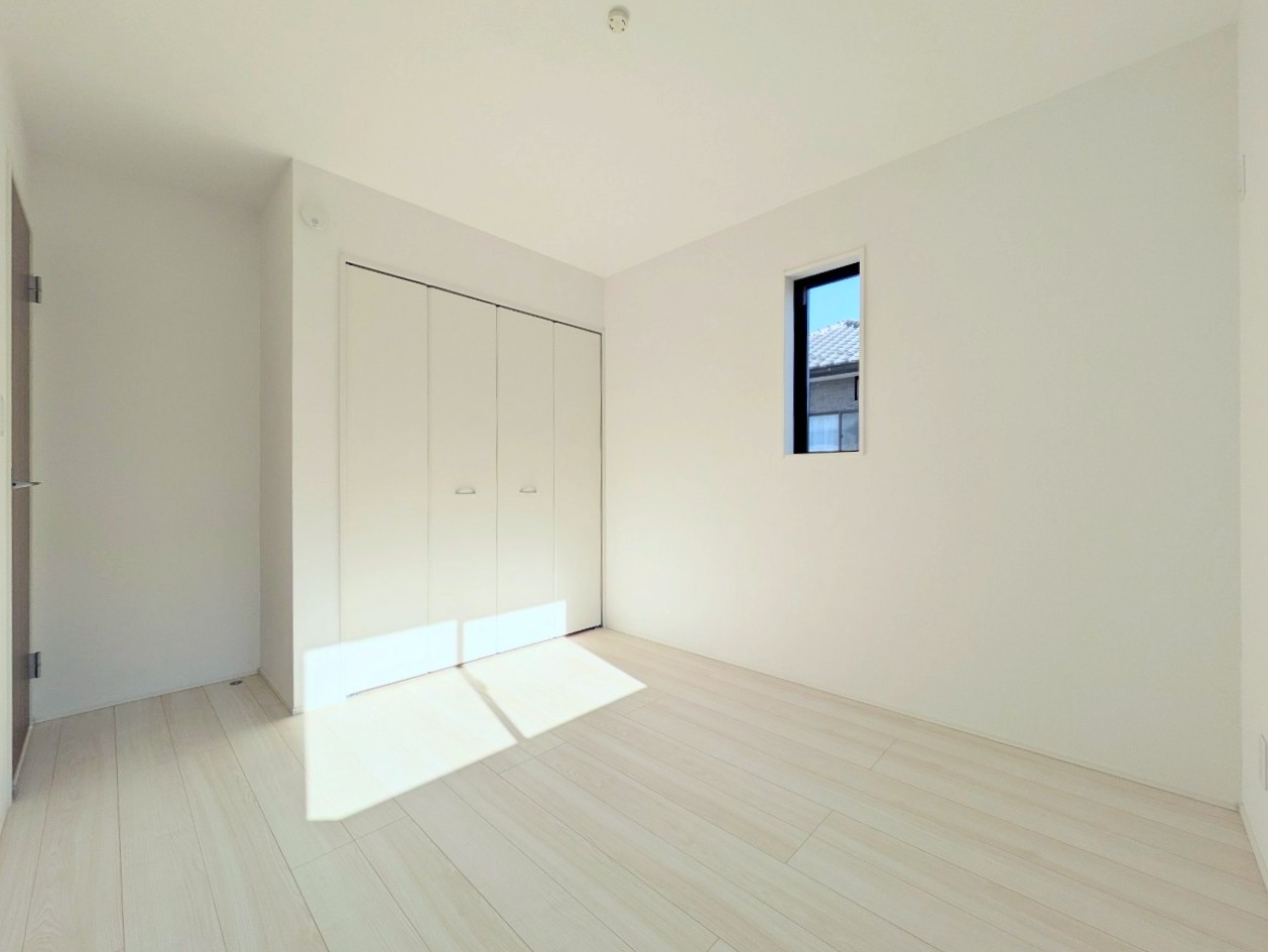 約５．２５帖の洋室！