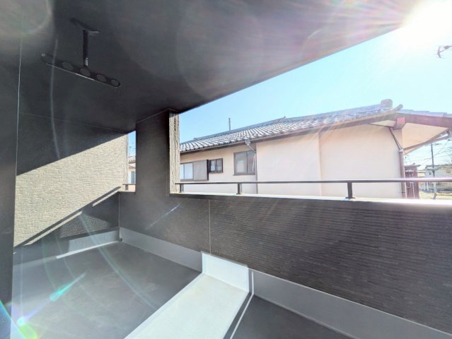 インナーバルコニー付きで急な雨でもお洗濯もの安心♪