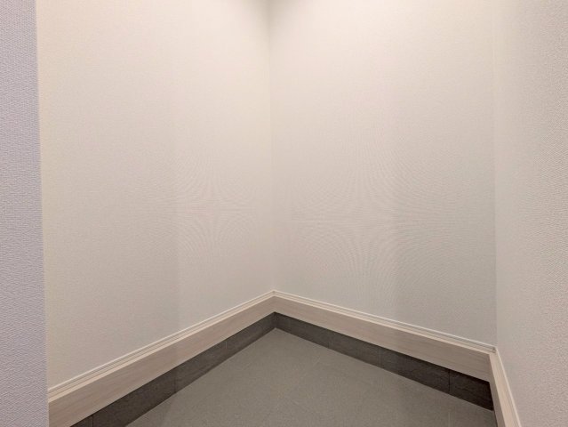 シューズクローク付き！玄関周りスッキリ片付きます！