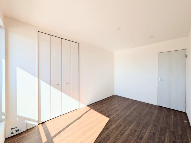 約6.75帖の洋室!