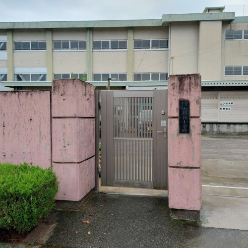 【小学校】前橋市立大利根小学校まで391m