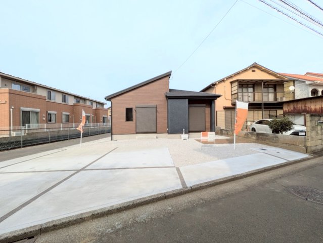 お車約3台駐車可能！