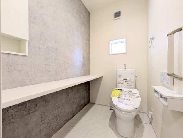 トイレは2ヶ所付き！カウンター付きで何かと便利♪