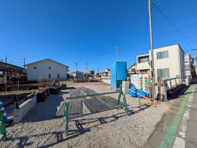 建築中