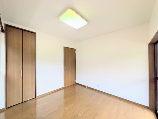 約4.5帖の洋室！