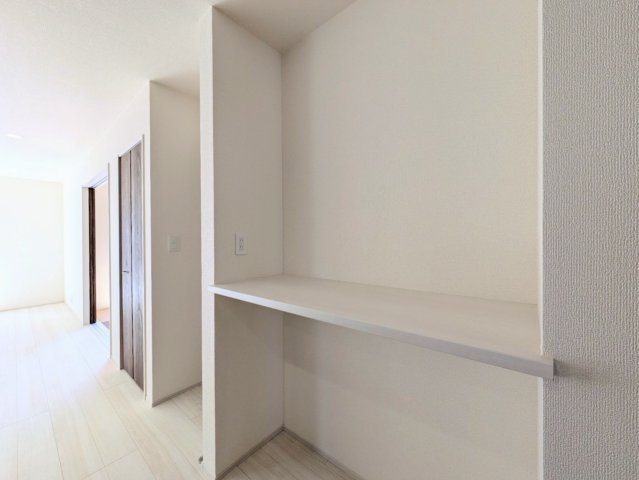 キッチン横にはカウンター付き！