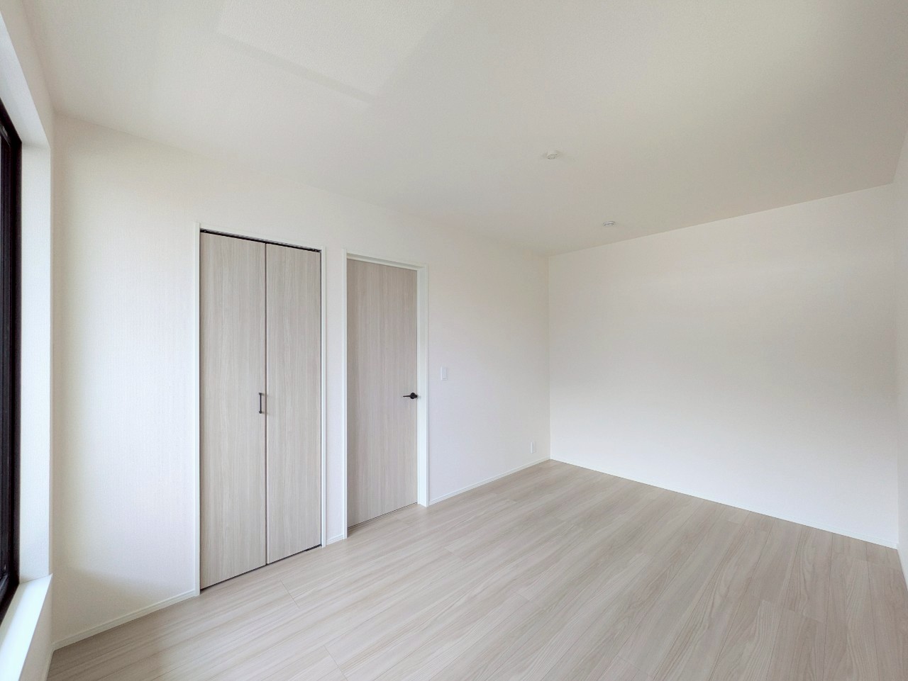 約6.7帖の洋室！