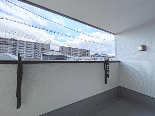 インナーバルコニー付きで急な雨でもお洗濯もの安心♪