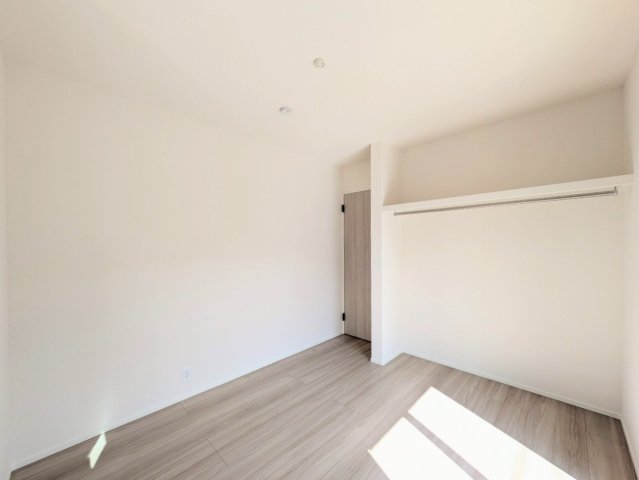 約4.7帖の洋室！