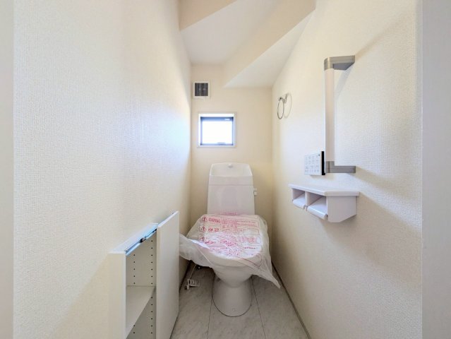 トイレは1階と2階の2ヶ所についております！