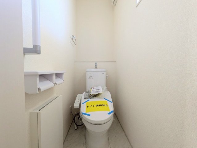 トイレは1階と2階の2ヶ所についております！