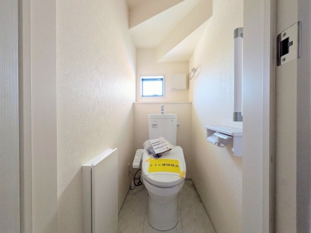 トイレは1階と2階の2ヶ所についております！