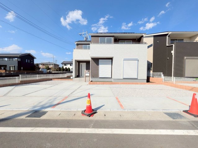 お車約3台駐車可能！