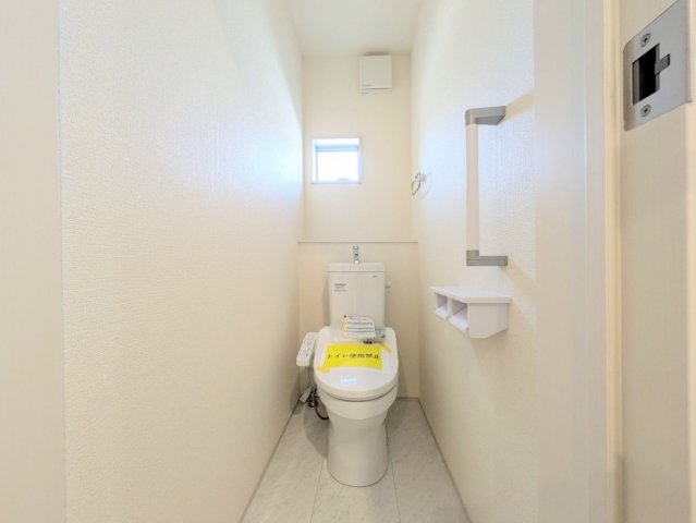 トイレは1階と2階の2ヶ所についております!