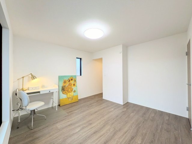 約7.5帖の洋室！