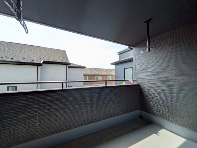 インナーバルコニー付きで急な雨でもお洗濯もの安心♪