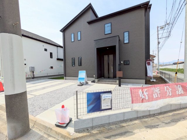 黒を基調とした外観!