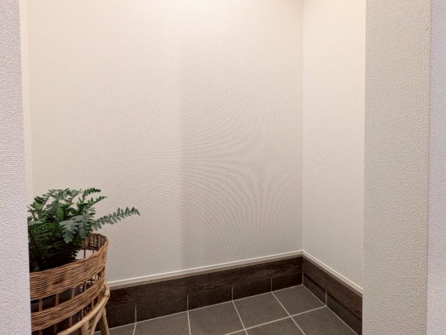 シューズクローク付き！玄関周りスッキリ片付きます♪