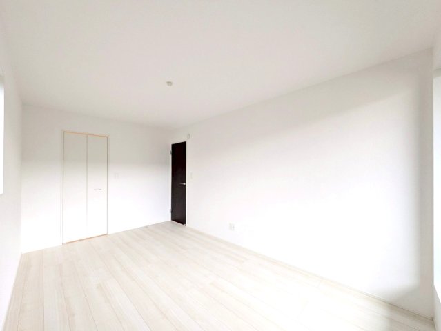 約7.5帖の洋室！