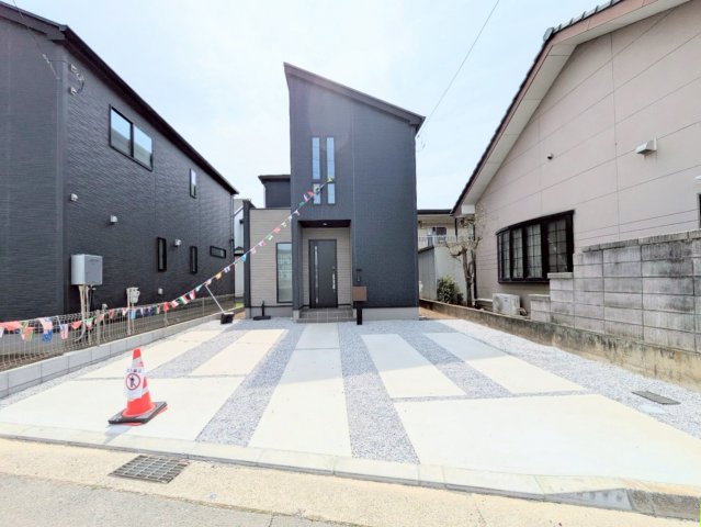 お車約3台駐車可能！