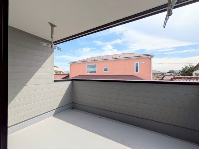 バルコニーは日当たり良好♪