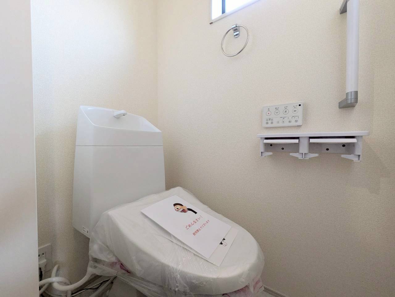 トイレは1階と2階の2ヶ所についております！