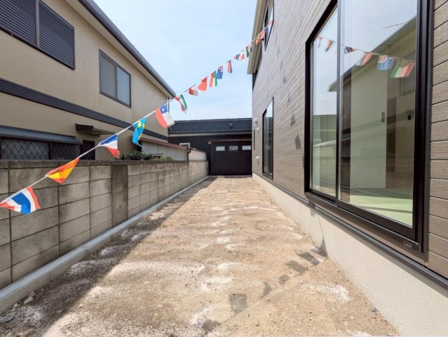 お庭はちょっとしたガーデニングに◎