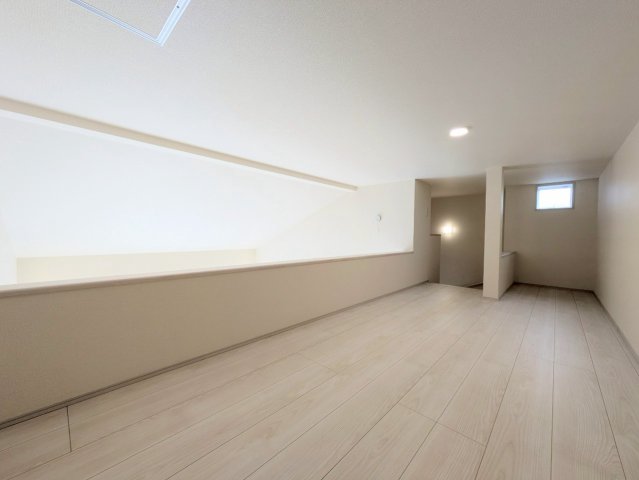 ロフト付き！収納として活用するのはもちろん、自分だけの秘密基地を作るのも◎