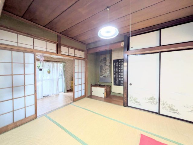 約6帖の和室!床の間付き!