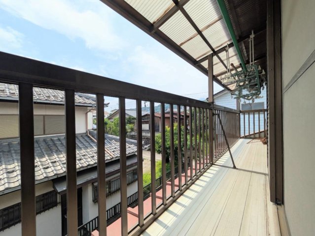 ベランダは日当たり良好♪