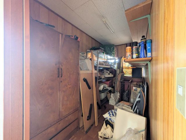 2階には納戸付き!季節ごとの荷物をしまうのにお役立ち♪