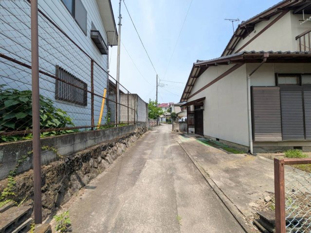 お車は建物横に1台駐車可能!※軽自動車推奨