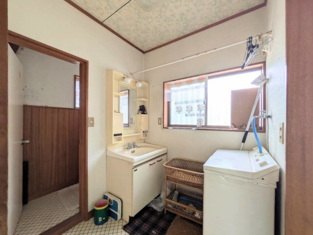 玄関横に洗面所があるので、帰宅時にサッと手洗いができます♪