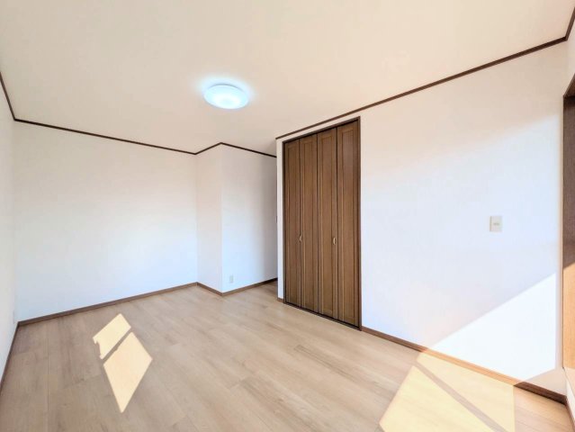 約6帖の洋室!